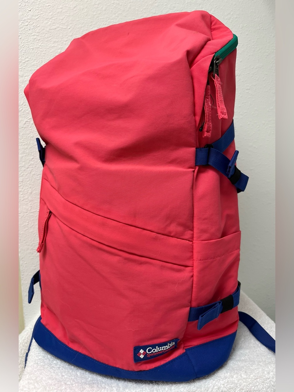 Columbia Padded Hiking Backpack Zip Closure Pink/Blue/Green Logo